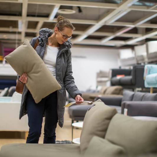 How Brick & Mortar Furniture Retailers Kept Pace with Wayfair this Thanksgiving Weekend